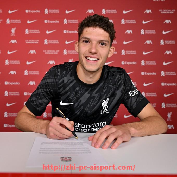 爱体育-德怀特·霍华德巅峰时期的篮板与盖帽能力令所有对手头疼