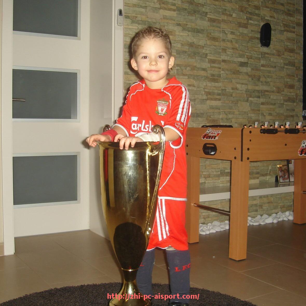 爱体育-德甲中下游球队赛季表现与保级分析